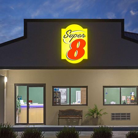 Super 8 By Wyndham Greencastle Bagian luar foto